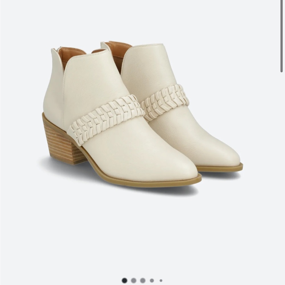 DV by dolce vita Orson booties